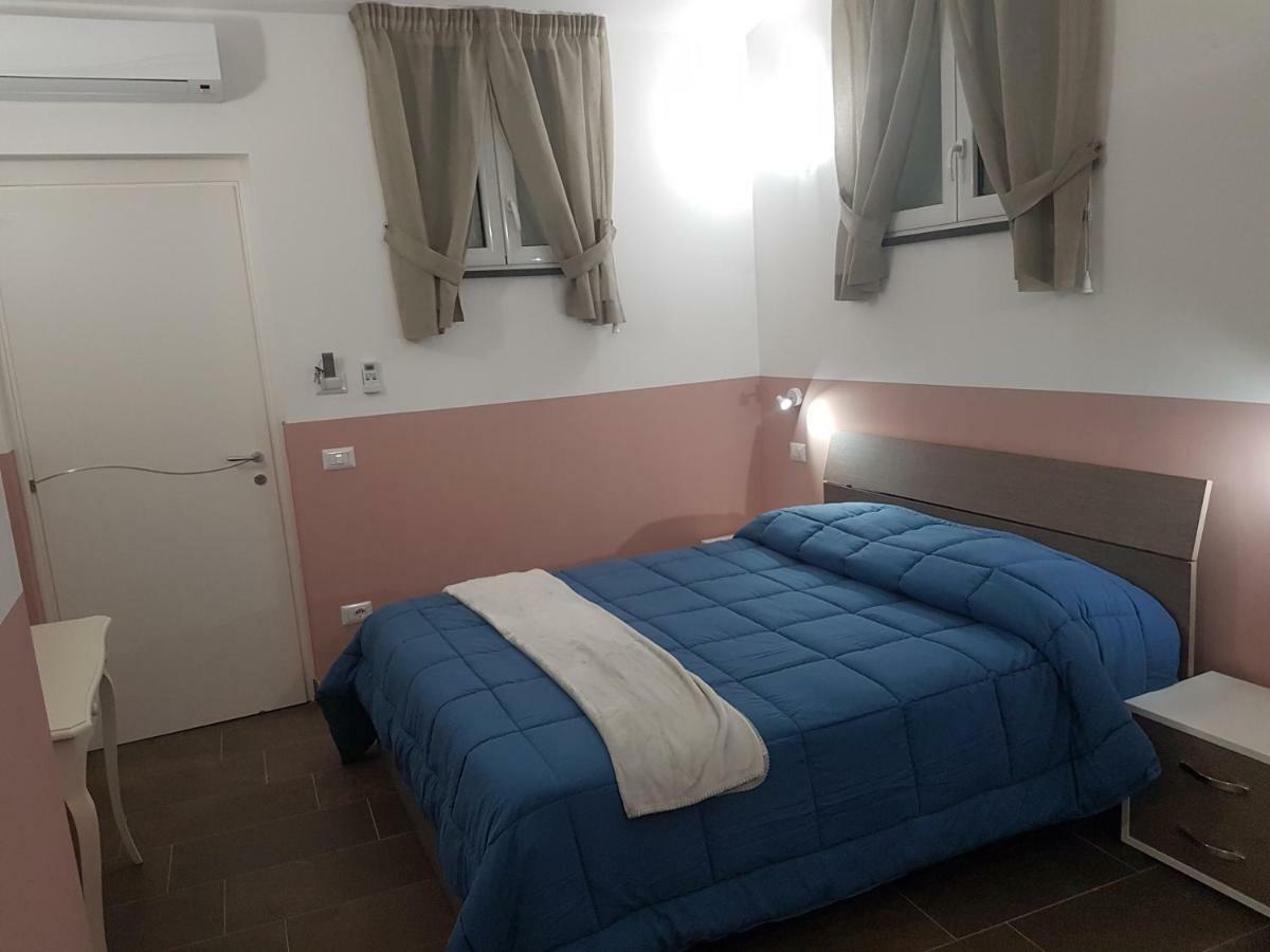 Bed and Breakfast Gradoni Di Chiaia Twenty Three Неаполь Экстерьер фото