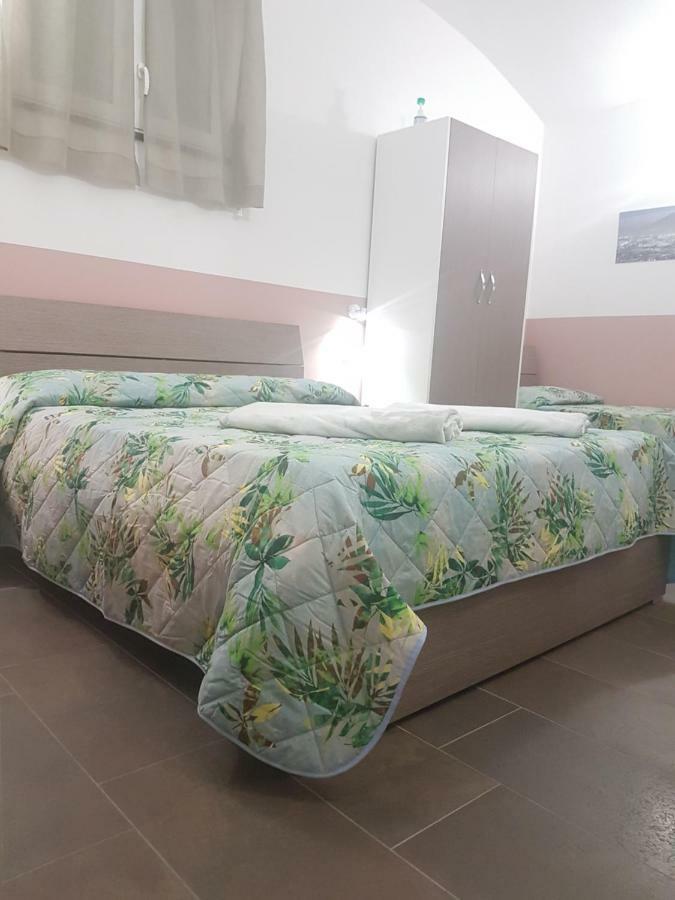 Bed and Breakfast Gradoni Di Chiaia Twenty Three Неаполь Экстерьер фото