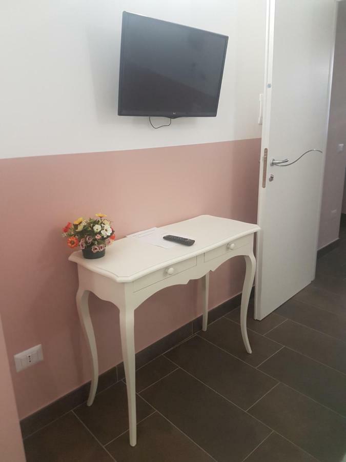 Bed and Breakfast Gradoni Di Chiaia Twenty Three Неаполь Экстерьер фото